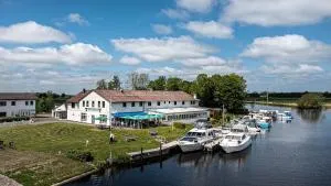 Zum Alten Fährhaus - Bed & Breakfast - Tackesdorf