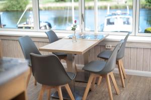 Zum Alten Fährhaus - Bed & Breakfast