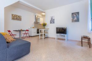 GuestHost - The Green Door - Ospedale Maggiore Studio