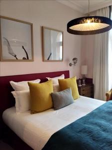 Hotels Le Nessay : photos des chambres