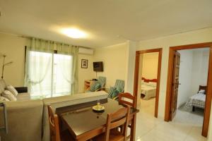 Two bedroom apartment in beachfront complex with pool in Playa de Las Américas.