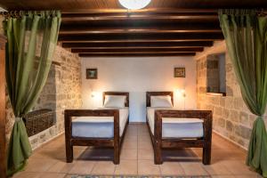 Secret Garden - Old Town