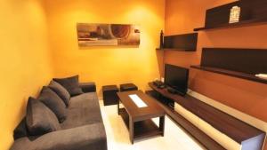 Homenfun Barcelona Paralelo