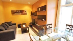 Homenfun Barcelona Paralelo