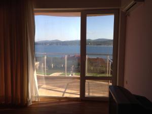 Safo Apartments and Rooms