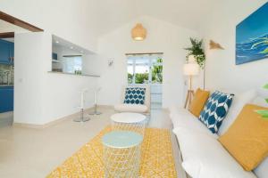 Luxurious Bungalow A2 in a quiet complex with pool 100m from the sea