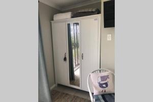 The West Wing guest suite. Pringle Bay.