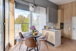 #stayhere - Seaside Story Modern 1BDR Apartment with Terrace