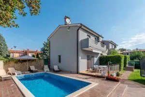 Holiday House Dora - Strmac