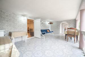 Cozy apartment near Kobuleti with mountain view