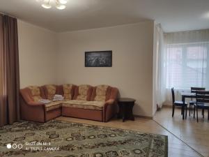 Apartments Domovik квартира с видом на гори Парканія 21