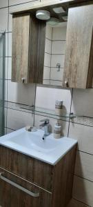 Apartman, preko puta Mone