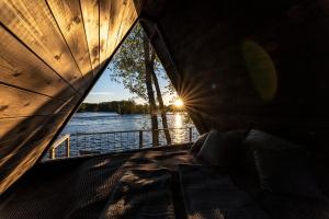 Tent room in Laawu Kultaa