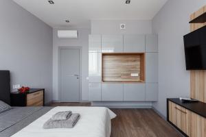 Grey Apartment in Arcadia 18 floor