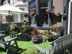 The Glenroy Guest House