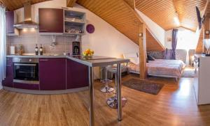 Apartment with Balcony (2 Adults) - Krizeva Street room in Split Inn Apartments