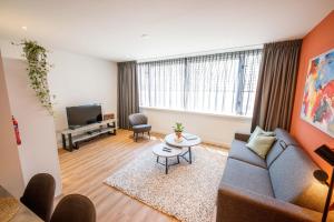 Trendy Design 55m2 Apartment with Balcony - DB6B