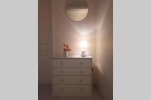 Appt 1 à 4 pers Cocoon,1,500 km sortie auto, 3 km Ctre Mâcon, PKG cour privée