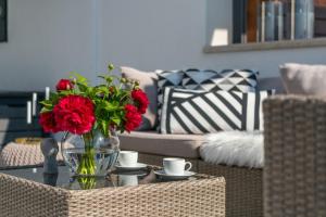 Sea view modern spacious lounge house