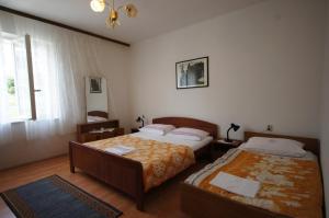 Apartment in Stara Novalja with sea view, terrace, air conditioning, WiFi (183-3)