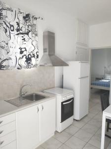 ONAR STUDIOS MILOS