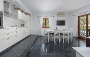 Apartment Nias Place 