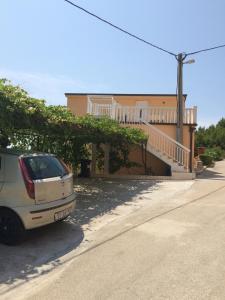Apartment 5000 3