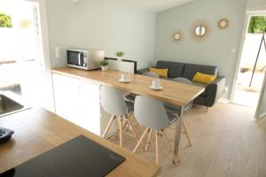 Appartements T2 - 28m2 avec cour et stationnement, wifi et linge fournis : photos des chambres