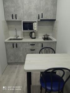 Нова і затишна квартира у центрі