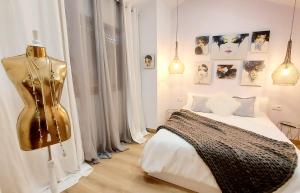 Sunny Duplex in front of Campello beach