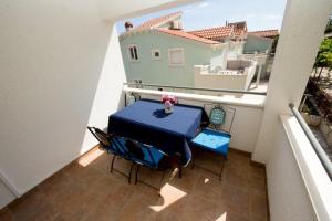Studio Apartment in Duce with Sea View, Balcony, Air Conditioning, Wi-Fi (132-4) 