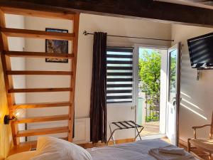 Hotels L'Escarbille : photos des chambres