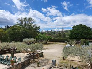 Hotels L'Escarbille : photos des chambres