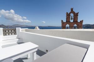 Astrea Suites Notus Dome House - 4hvězdičkové hotely ve městě Oia