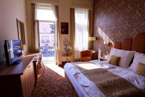 Luxury Double Room room in Hotel Zlatá Včela