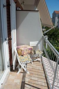 Apartment in Vodice with balcony, air conditioning, WiFi, washing machine (4266-1)