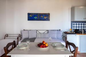 Cochili Rooms & Apartments Syros Greece