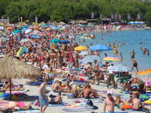 Apartment in Metajna with sea view, balcony, air conditioning, WiFi (4890-1)