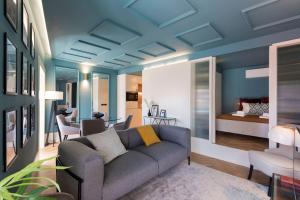 Ribeira Old Town Charming Flat w AC by LovelyStay