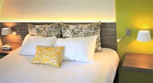 Hotels -- Hotel & Restaurant -- LES MOUETTES ----- Larmor Plage - Proche de LORIENT : photos des chambres