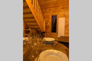 Chalets L'Elegance - SPA - Serviettes - Peignoirs - Lits faits - Menage inclus : photos des chambres