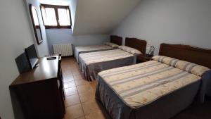 Triple Room room in Hotel Rincón de Antón