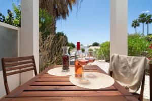 Beach villa with ocean view and rooftop cinema