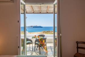 Parathyro sto Aigaio 2 - Small Suites Tinos Greece