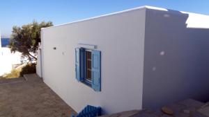 Cycladic Home in Agios Sostis Tinos Greece