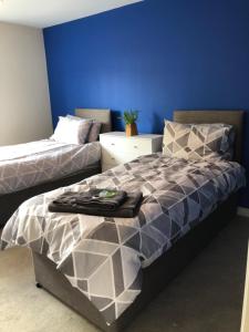 Spring House - Staycation - Perfect for Contractors & Families - 2 Parking Spaces