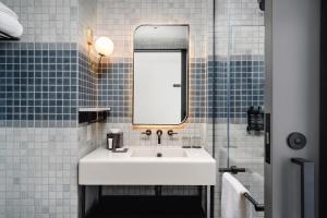 King City room in Arlo Midtown