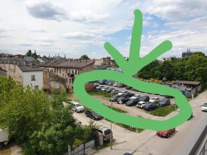 Apartament Ceglany centrum, prywatne miejsce parkingowe, klimatyzacja
