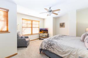 Elkhorn Townhome 1947