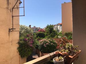 Les Beaux Jours - Calm & Sunny balcony
